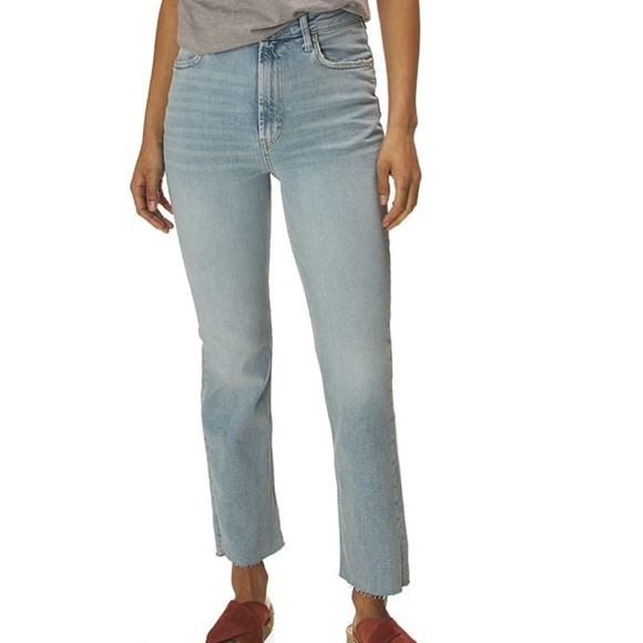 Free People Denim - Free People High Rise Raw Hem Capri Light Jeans